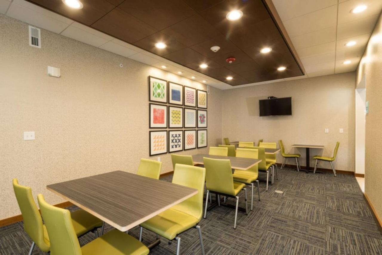 Holiday Inn Express & Suites - Michigan City By Ihg Eksteriør bilde
